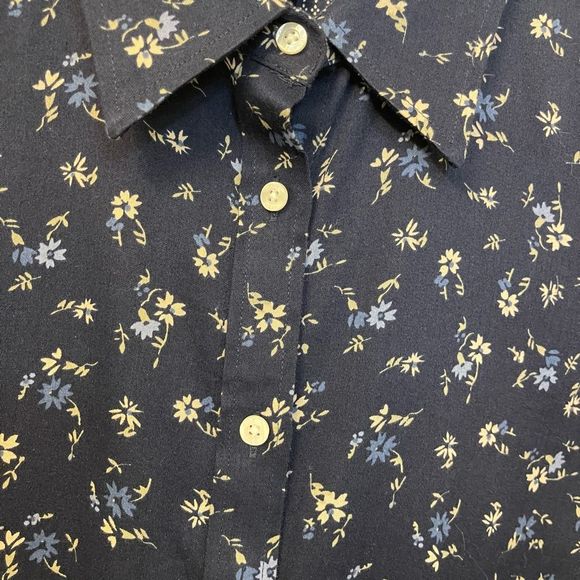 Chaps Women Shirt Large NWOT Button Down Cotton Floral Blouse - Picture 5 of 8